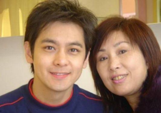 林志颖母亲照片