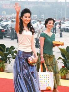 娱乐圈的年轻孕妇,娱乐圈年轻孕妇的美丽蜕变